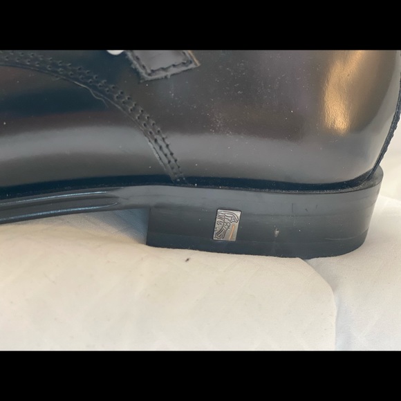 Versace Shoe - Picture 2 of 4